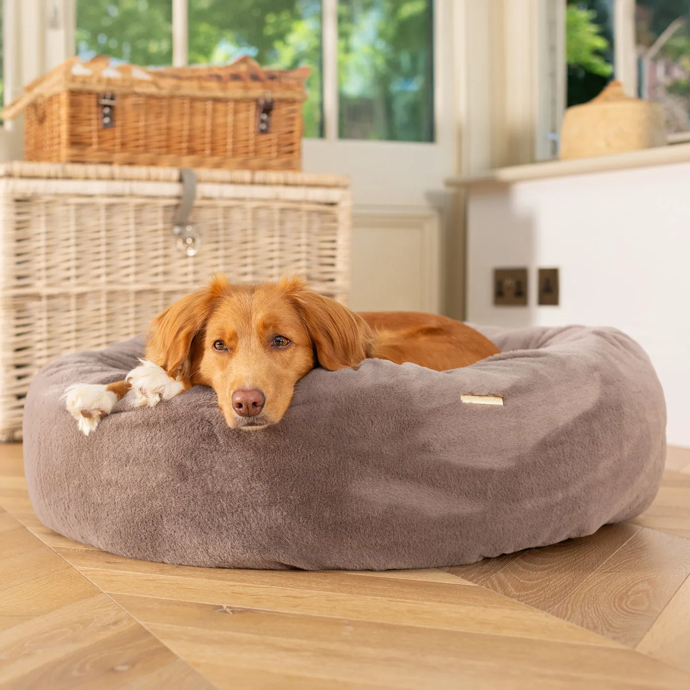 Calming Anti-Anxiety Donut Bed With Removable Covers in Fawn Faux Fur by Lords & Labradors