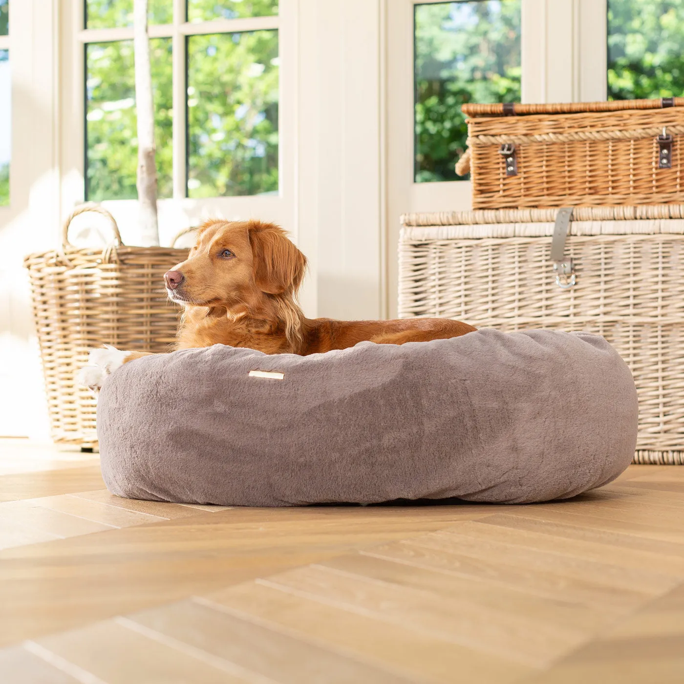 Calming Anti-Anxiety Donut Bed With Removable Covers in Fawn Faux Fur by Lords & Labradors