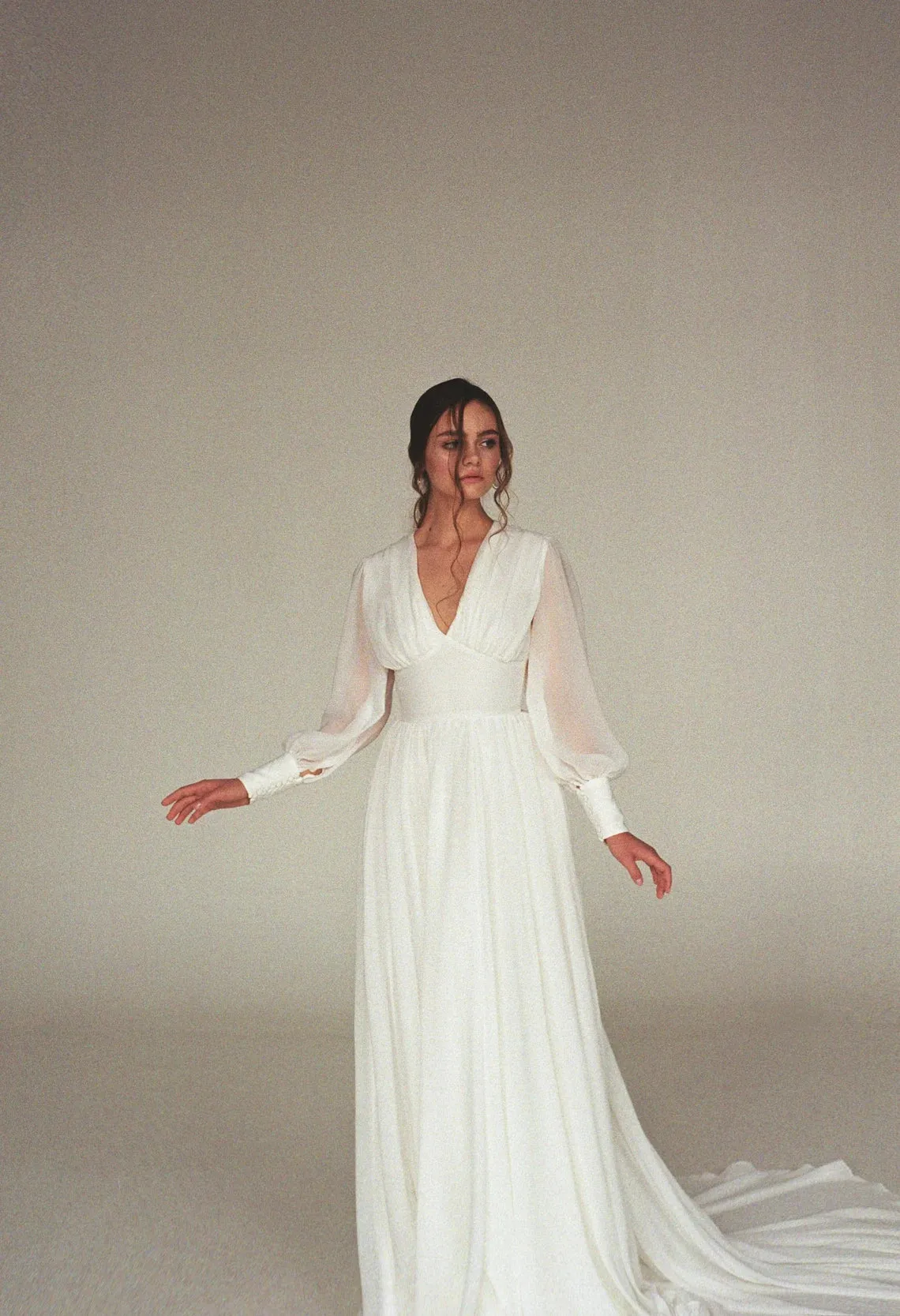 Empire Waist Vintage Wedding Dress With Long Sleeves