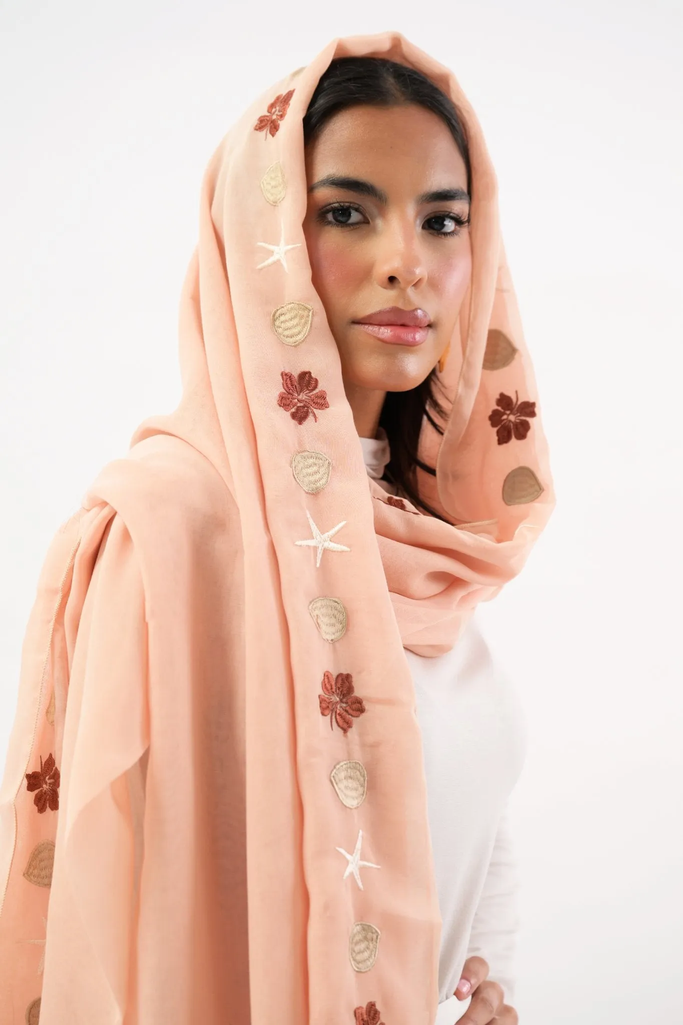 FL1001 CLAM SHELL SCARF