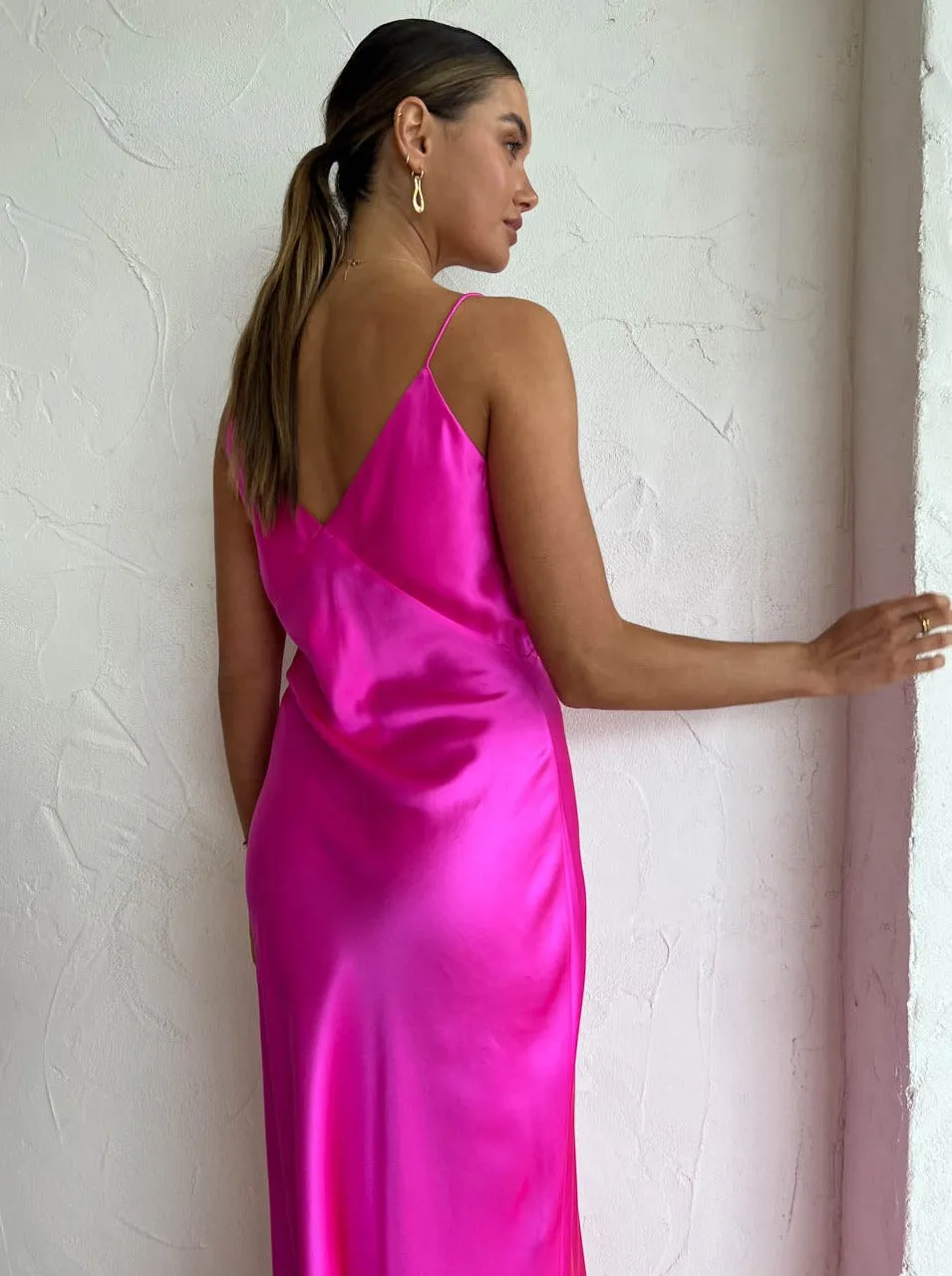 Ginia Noa Dress in Electric Pink