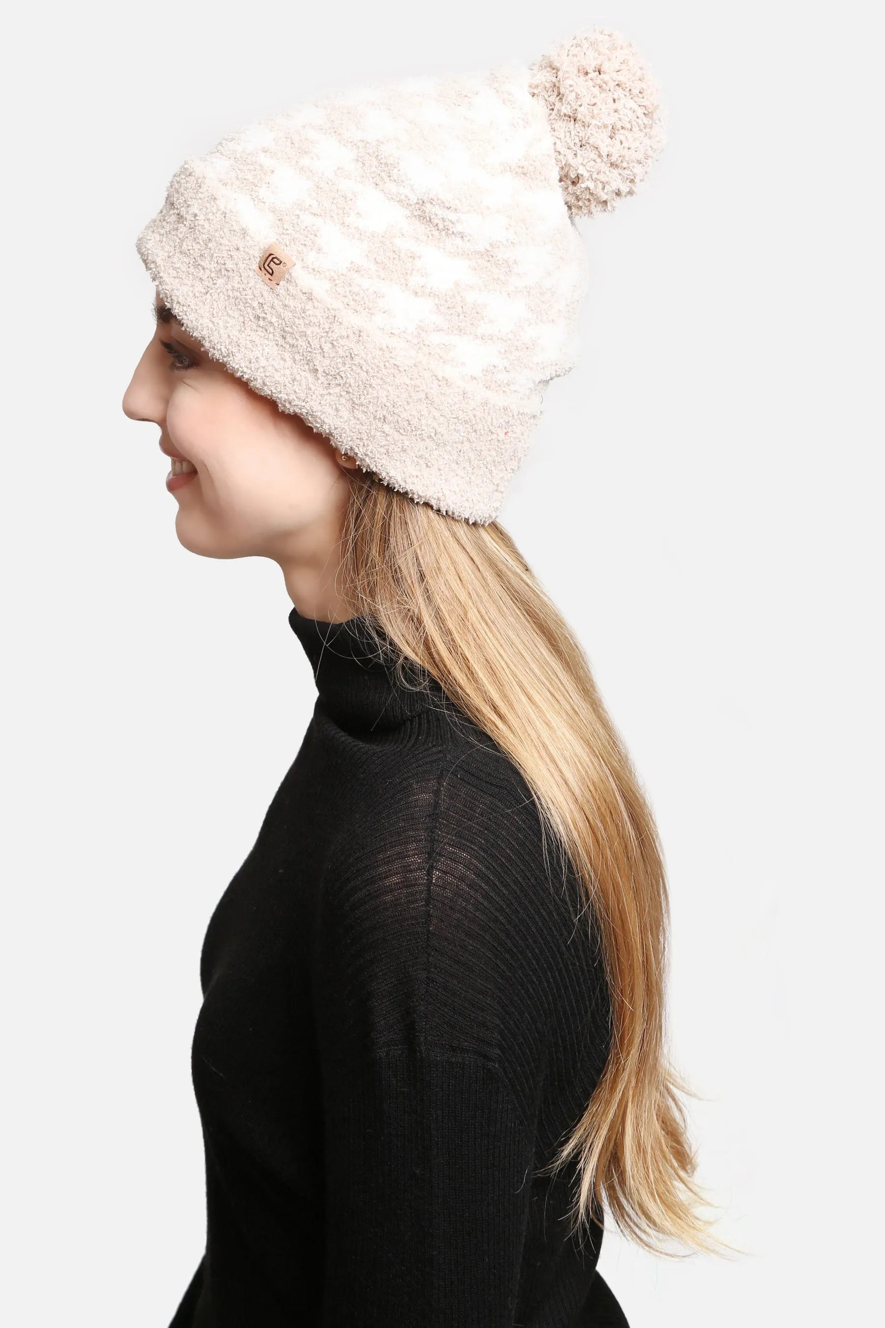 Houndstooth Beanie w/ Pom Pom *DEAL-COUPON EXCLUDED