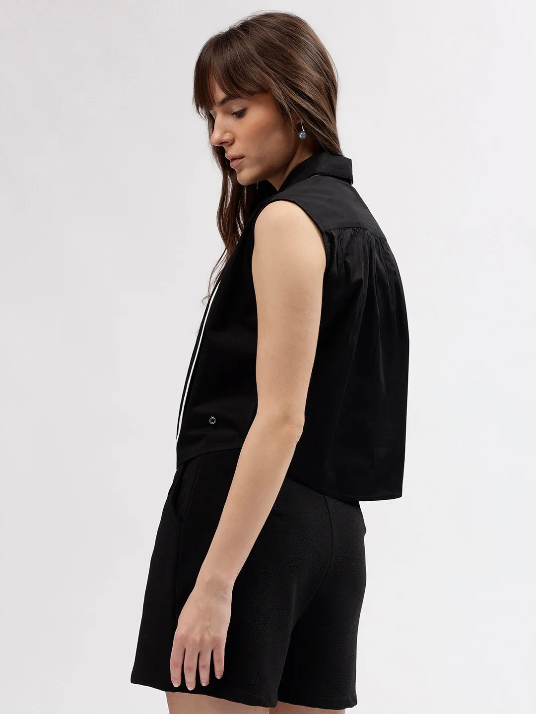 Iconic Women Black Solid Shirt Collar Sleeveless Top