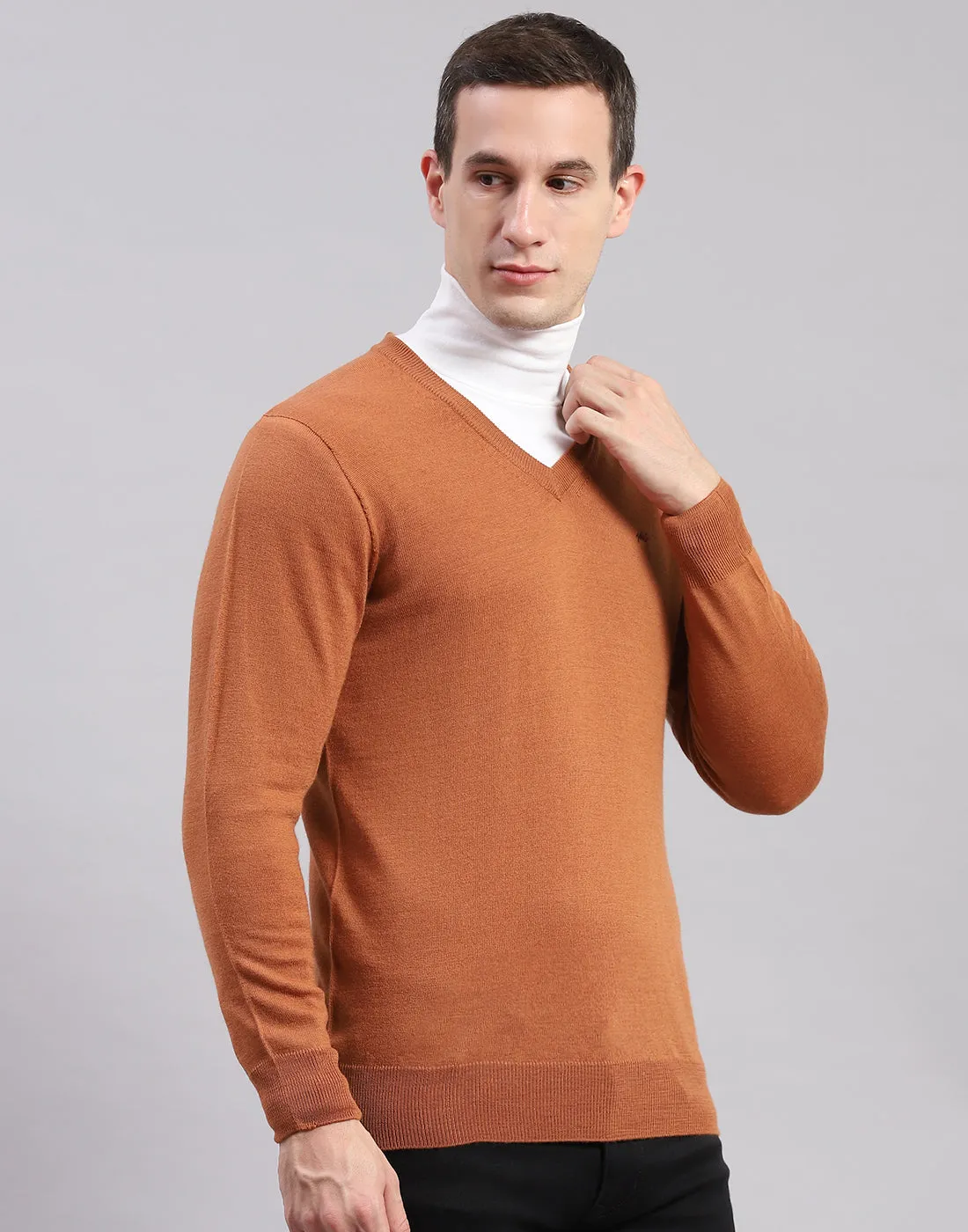 Men Brown Solid V Neck Full Sleeve Sweaters/Pullovers