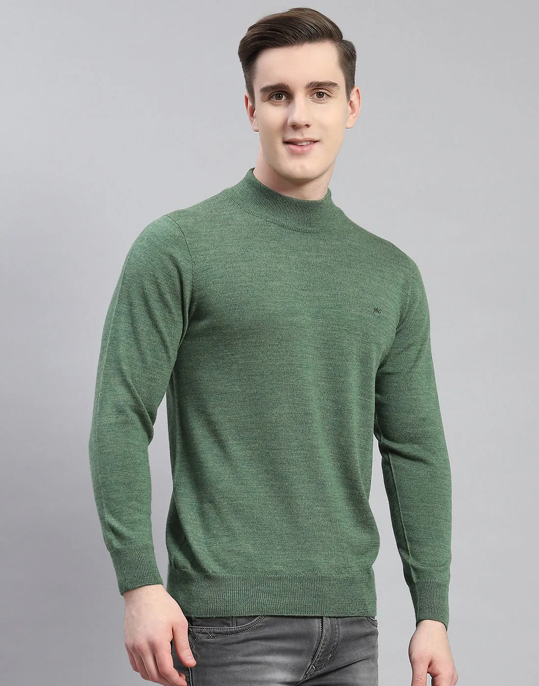 Men Green Solid T Neck Full Sleeve Pullover