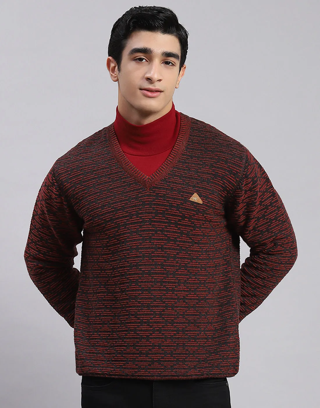 Men Maroon Self Design V Neck Full Sleeve Sweaters/Pullovers