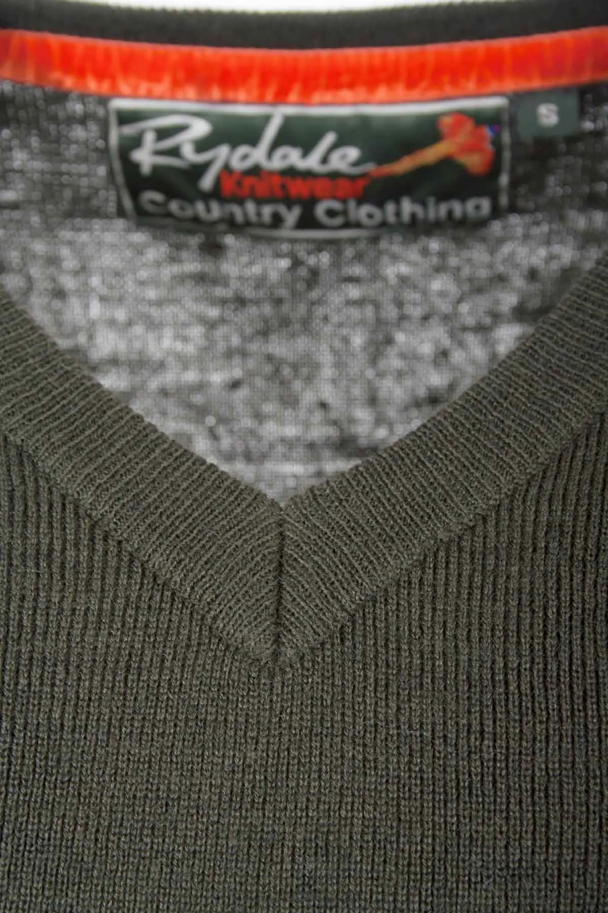 Men's Fine V Neck Shooting Jumper