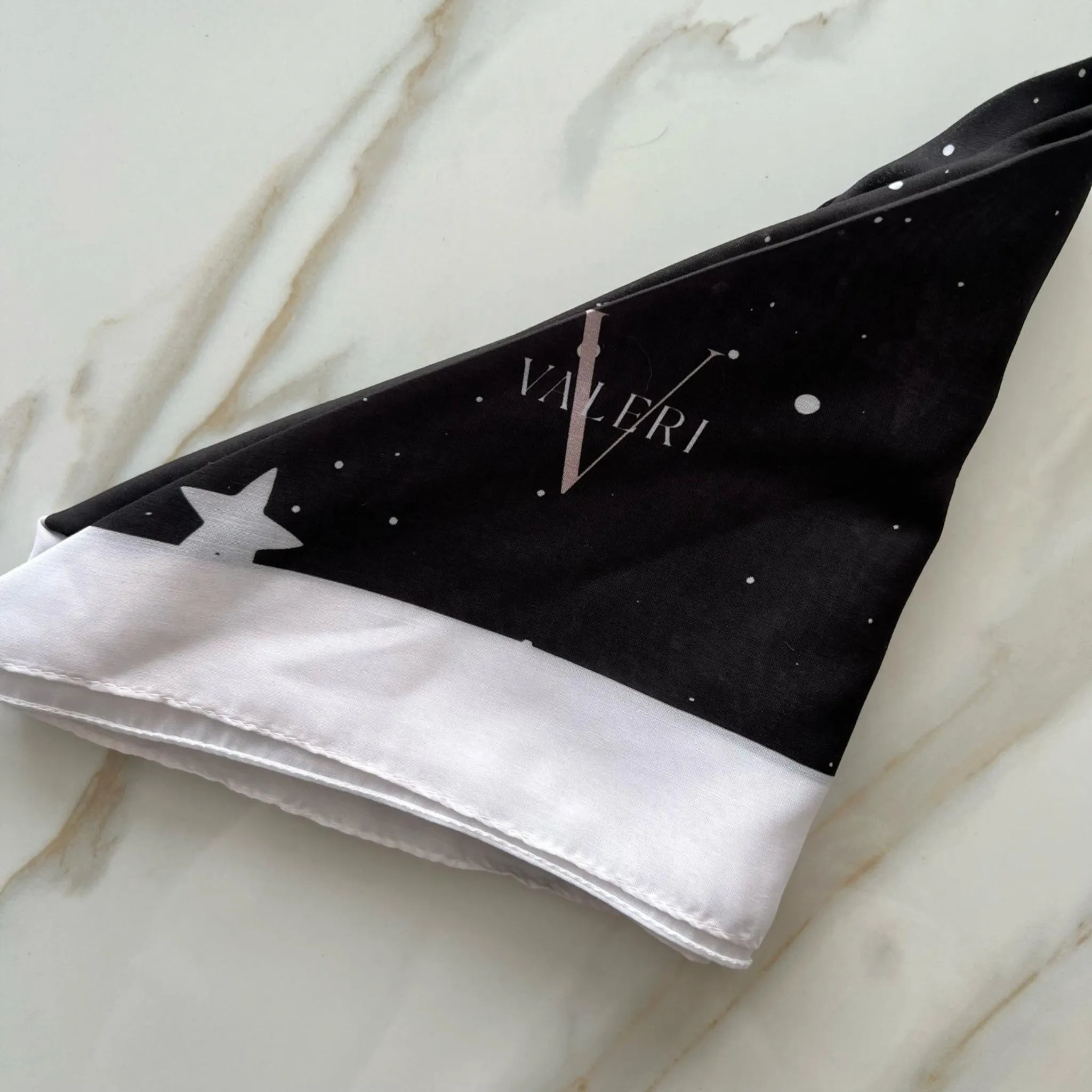 Stars Headscarf by Valeri Many Styles