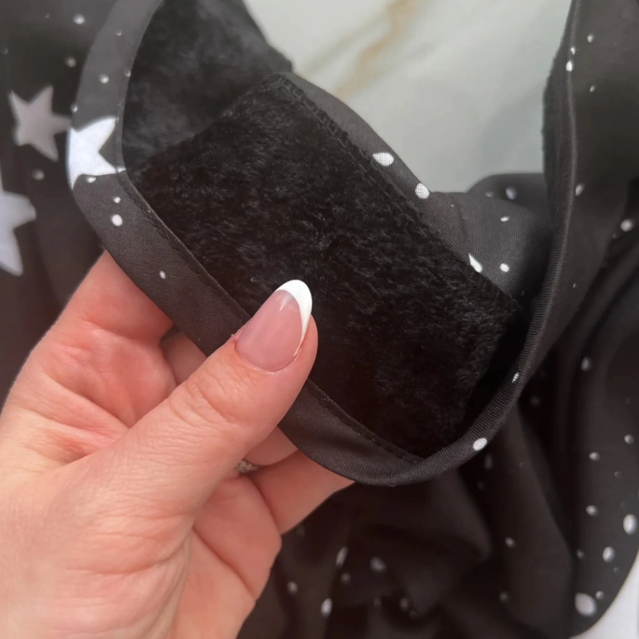 Stars Headscarf by Valeri Many Styles