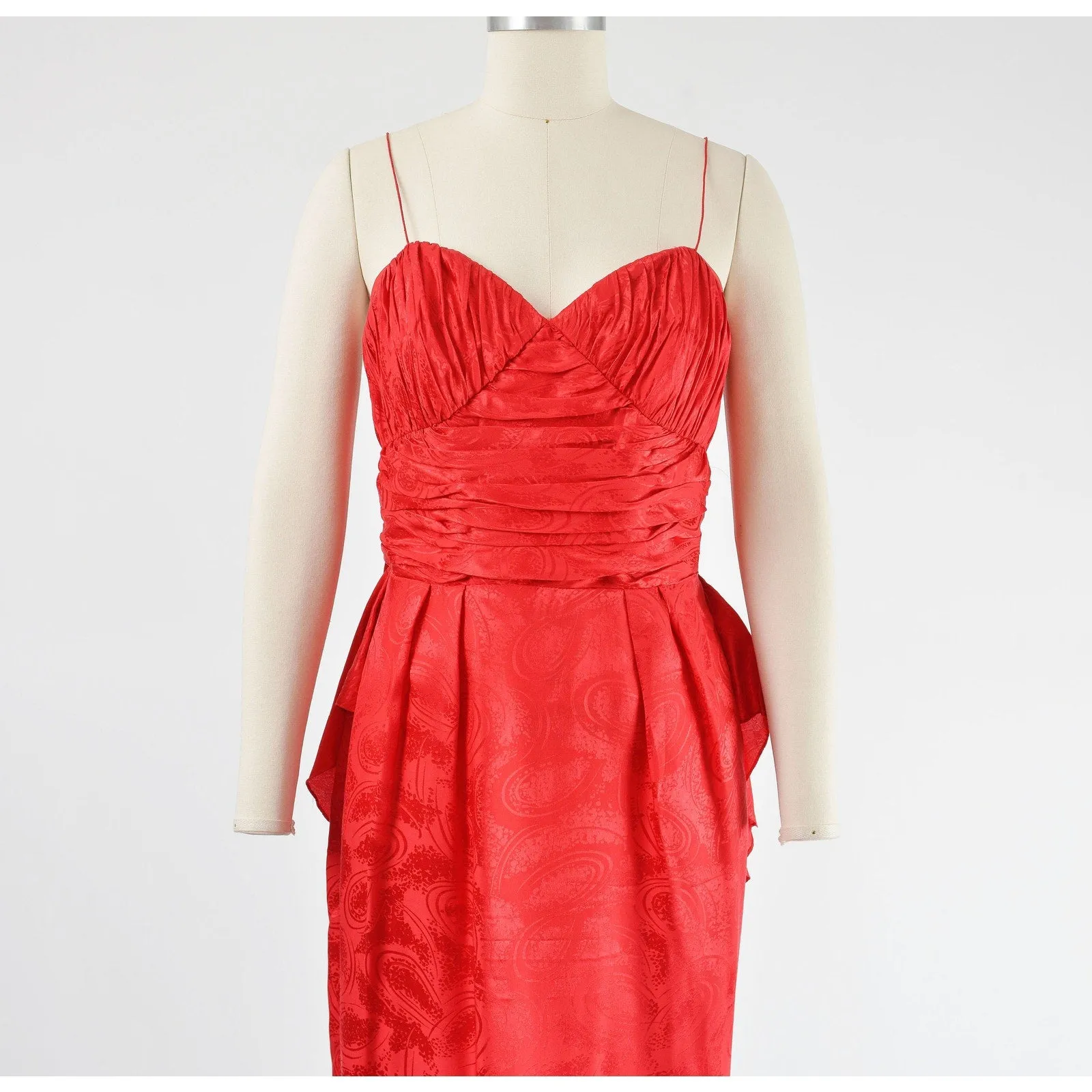 Vintage 80s Red Silk Satin Sweetheart Neckline Peplum Waist Cocktail Dress Bow size S M