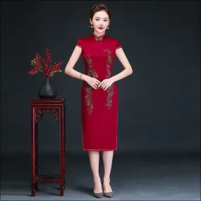 Winnal Plus Size 4XL Womens Retro Floral Embroidered Cheongsam Dress Vintage Slim Qipao Dress