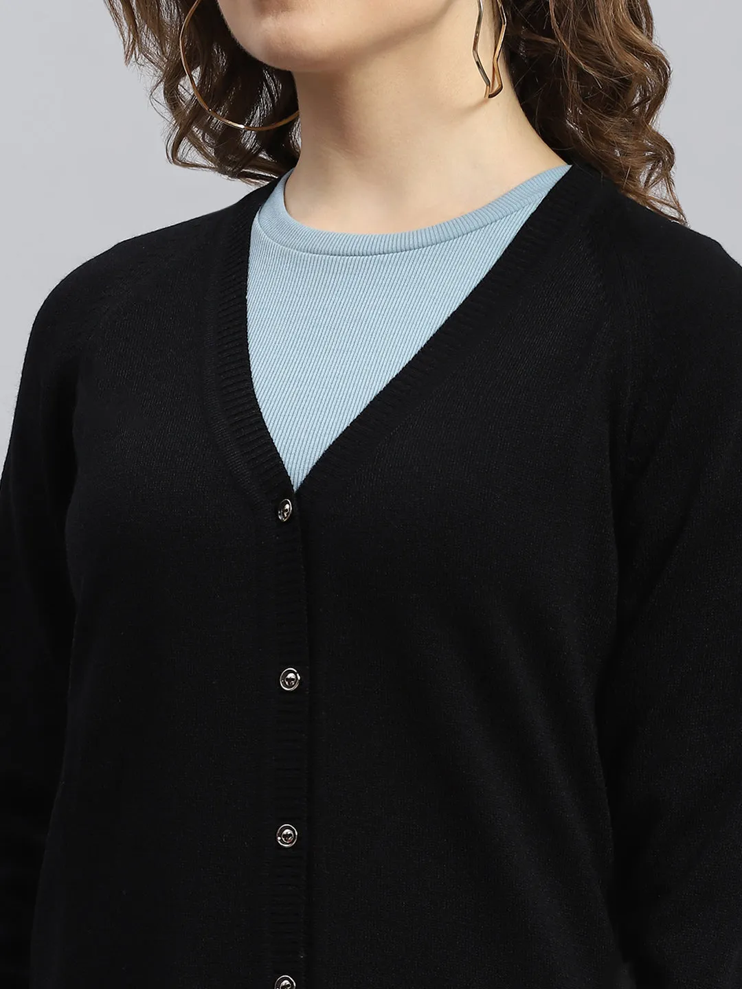 Women Black Solid V Neck Full Sleeve Cardigans