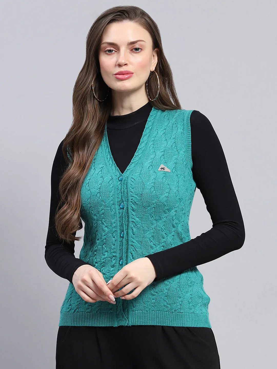 Women Green Self Design V Neck Sleeveless Cardigan