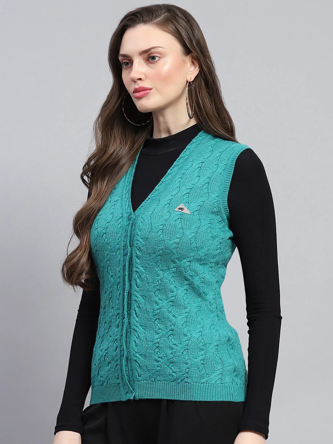 Women Green Self Design V Neck Sleeveless Cardigan