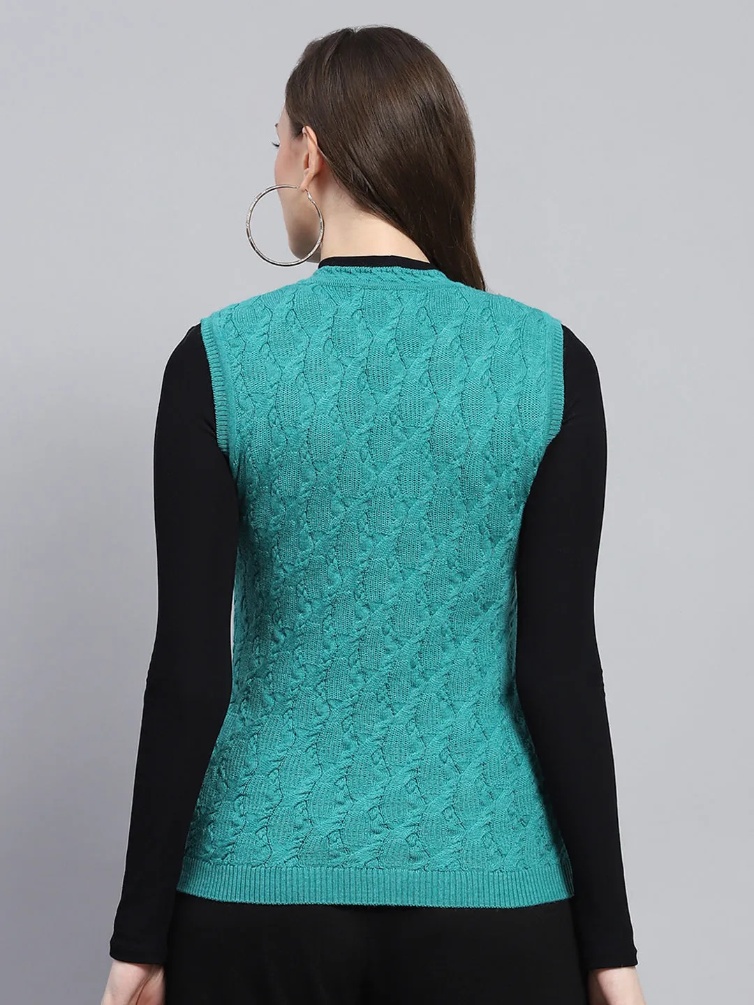 Women Green Self Design V Neck Sleeveless Cardigan